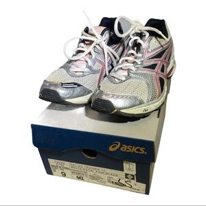 Asics Gel DS Trainer 14 gym shoes white pink sz 9